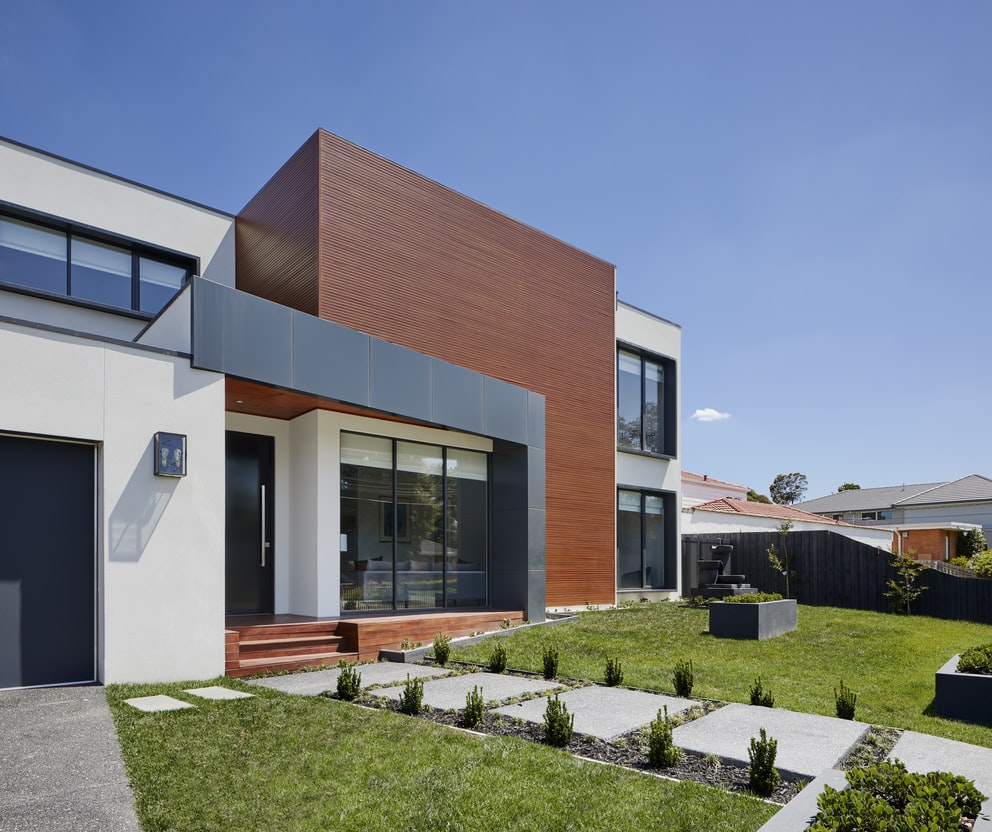 Pourquoi installer une porte blindée dans la maison ? Quels en sont les avantages ?